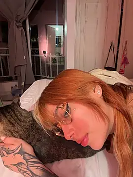 Živá chatovací místnost YunoRose_