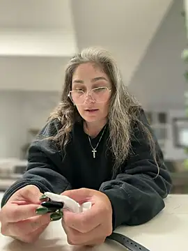 Alix_Valentine 现场聊天室