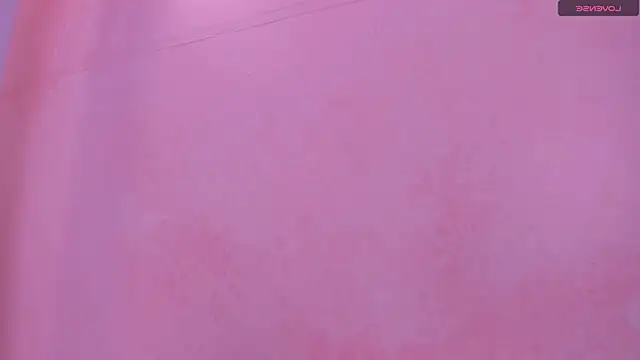 Živá chatovací místnost eimy_skinny_