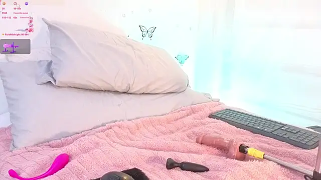 Samaraa_Smith Adlı Modelin Canlı Sohbet Odası