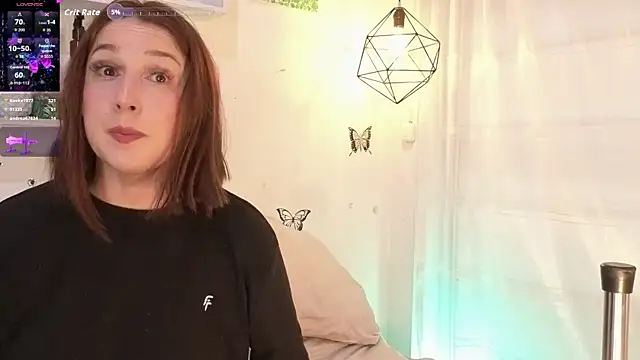 Samaraa_Smith's Live Chat Room