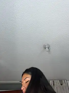 Sala de chat en directo de Issa_Santana