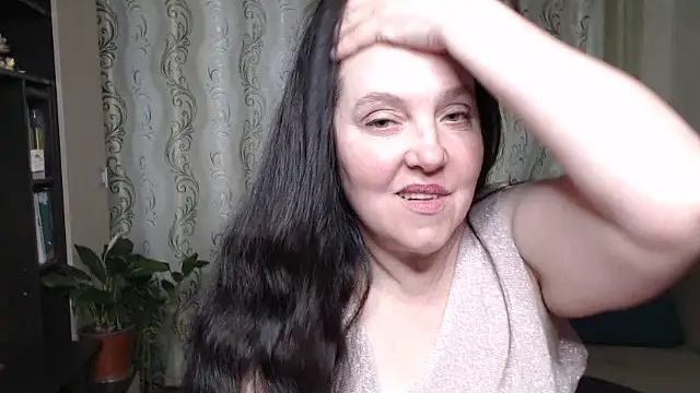 Živá chatovací místnost Illusionq