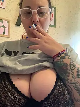 LupitaHaze Adlı Modelin Canlı Sohbet Odası