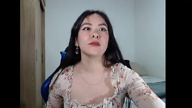 Chatroom en direct de EloiseJun