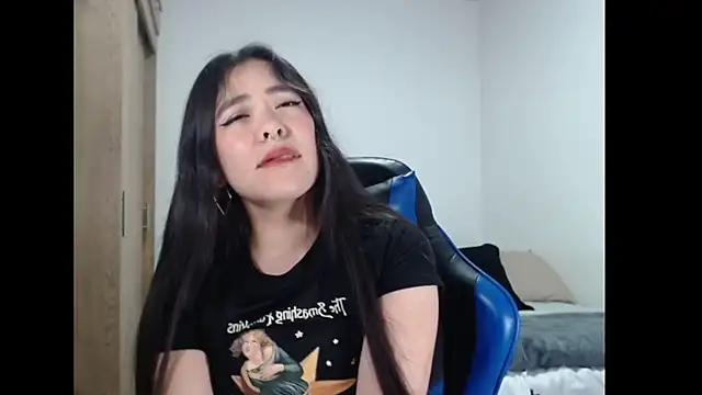 EloiseJun Ruang Obrolan Langsung