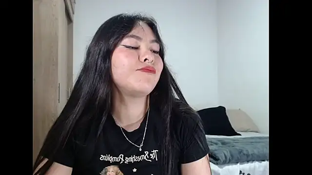EloiseJun's Live Chat Room