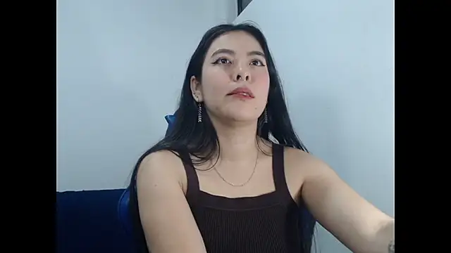 Онлайн чат EloiseJun