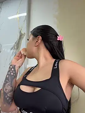 Chat soba uživo modela CristalLeyner