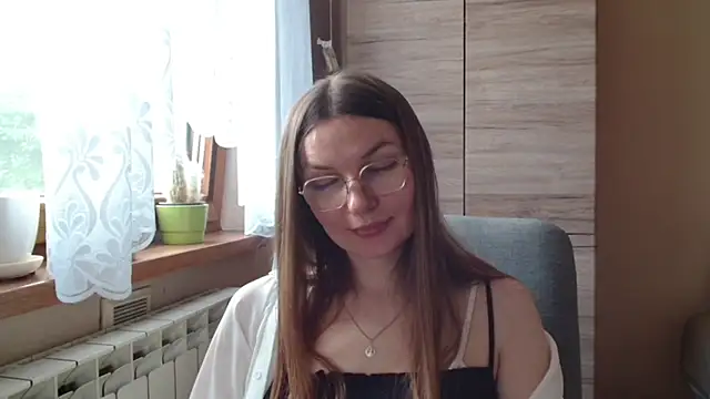 LooveELLYx's Live Chat Room