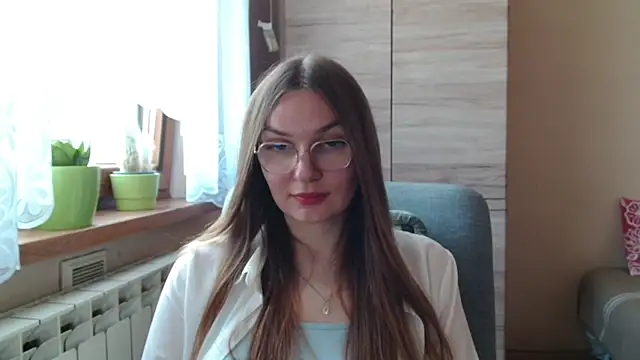 חדר צ' אט בשידור חי של LooveELLYx