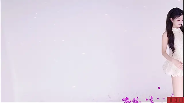 חדר צ'אט בשידור חי של TNT-Sister