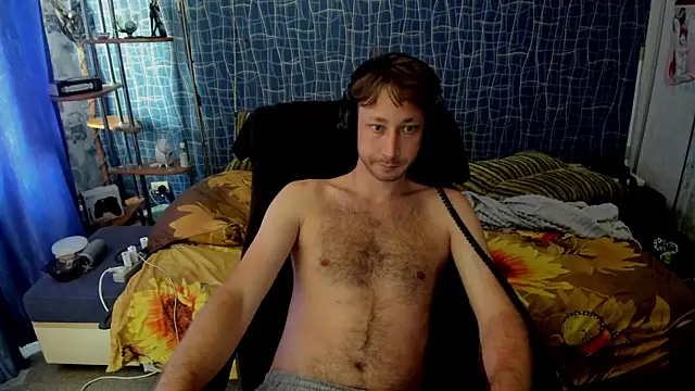 Pokazy przed seks kamerką na żywo – CuteBoy228