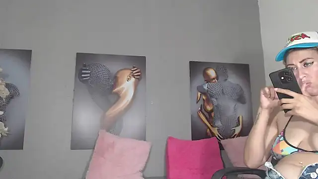 Chat soba uživo modela AntonellaBlanc