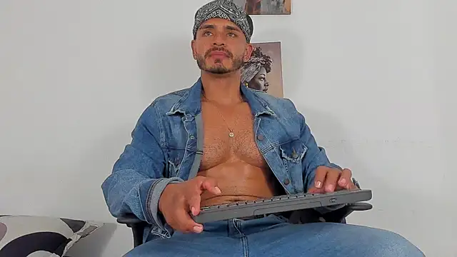 magnusclark Live Chatrum