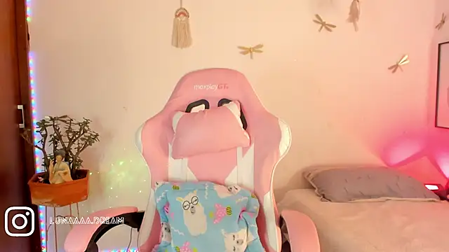 Sala de chat en directo de princessluna_19