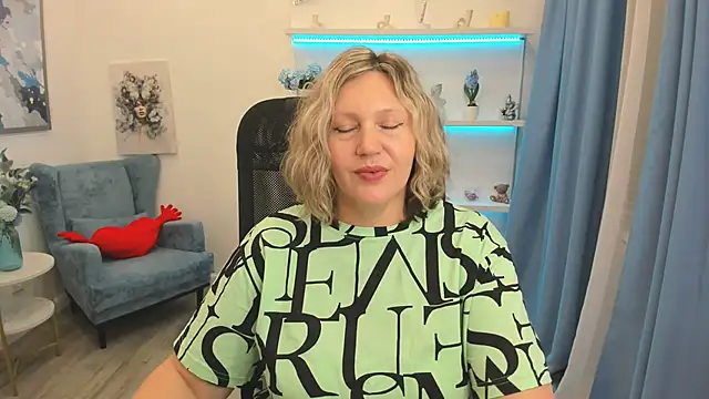 NinaStarle live-chat rom