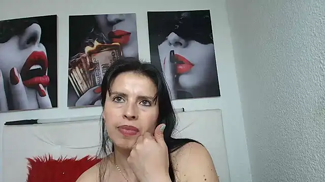 غرفة دردشة katherine_blair المباشرة