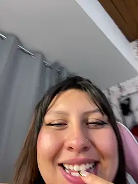 Bilik Sembang Langsung Larissa_Antonella