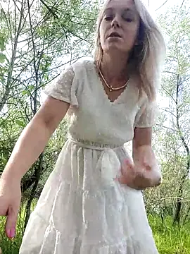 Živá chatovací místnost Yourblonde_69