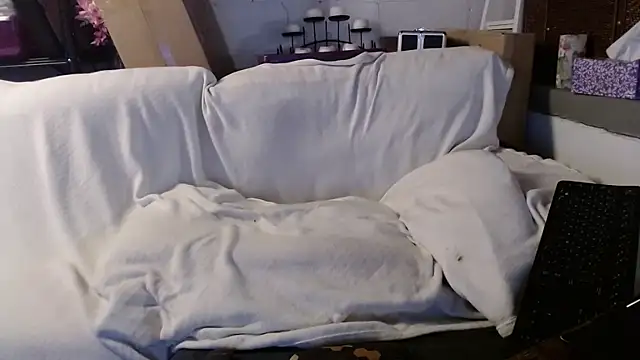 BeachyMilf élő chatszobája