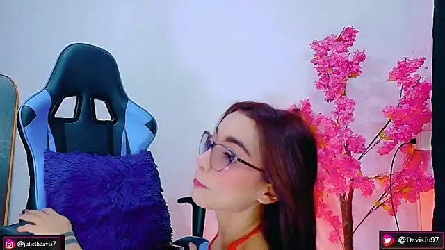 JulietaDavisn Live chat-huone