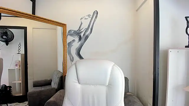 KendraDiorr_'s Live Chat Room