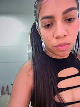 Helen_Vidall Adlı Modelin Canlı Sohbet Odası