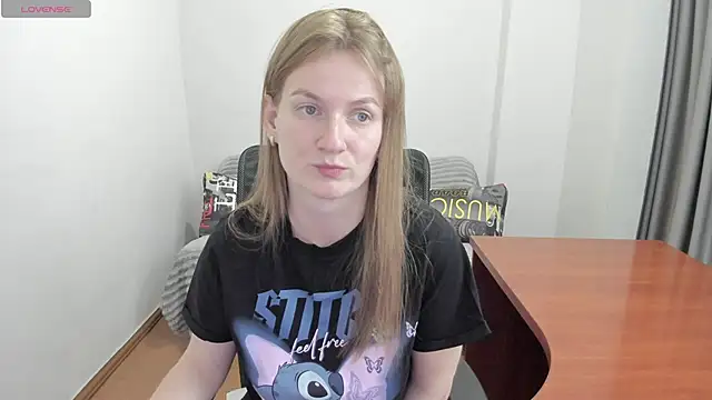 Alisha_Skyes' Live Chat Room