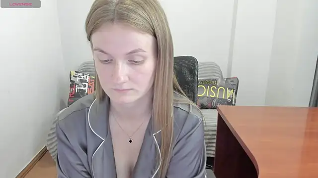Alisha_Skyes live-chat rom