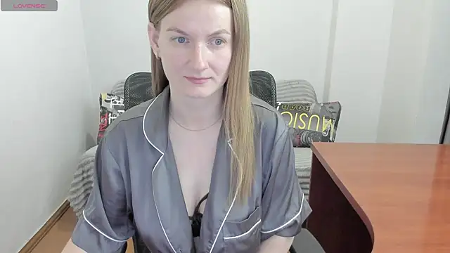 Alisha_Skyes Adlı Modelin Canlı Sohbet Odası