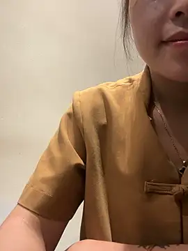 Bella_7777 Live Chatraum