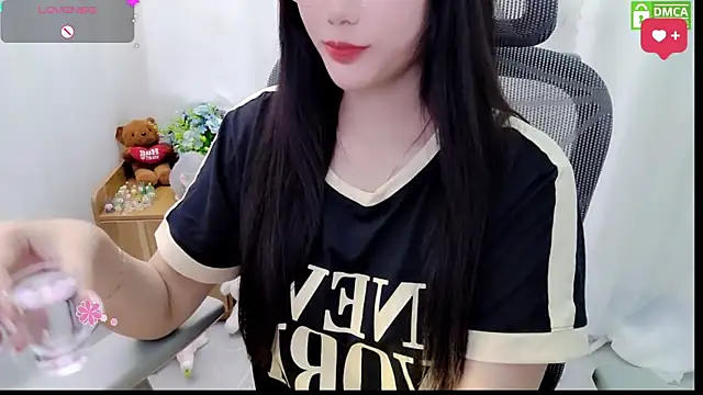 Dully_ana Adlı Modelin Canlı Sohbet Odası