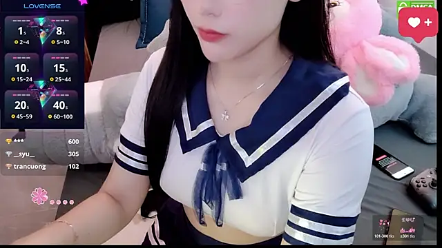 חדר צ'אט בשידור חי של Dully_ana