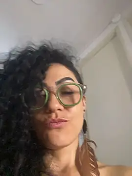 غرفة دردشة Koral369 المباشرة