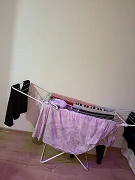 חדר צ'אט בשידור חי של Piggiteablacktea