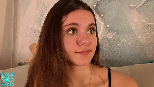 chloemilka élő chatszobája