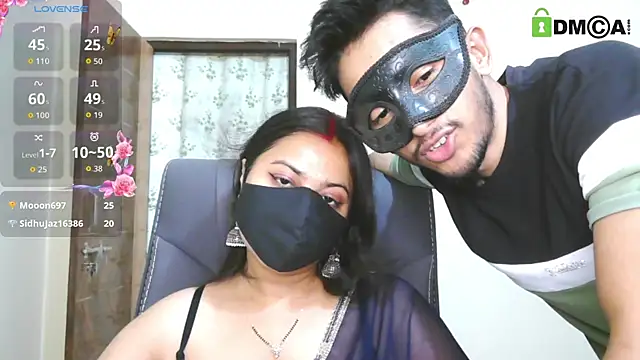 SassyWildCouple чат на живо