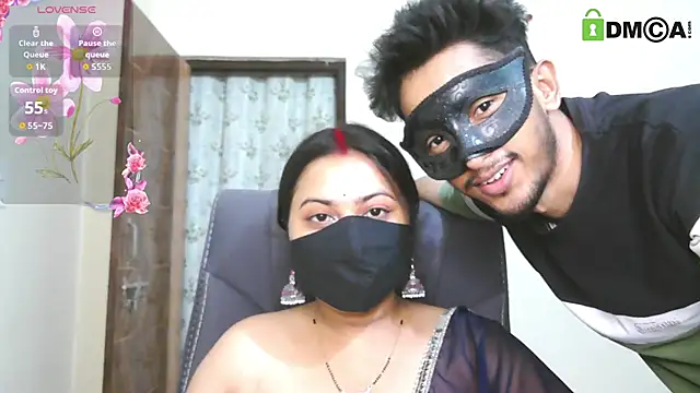 SassyWildCouple Cameră chat live
