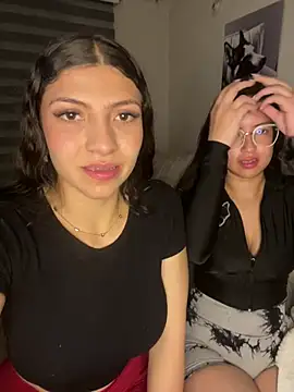 Sala de chat en directo de arieel__722