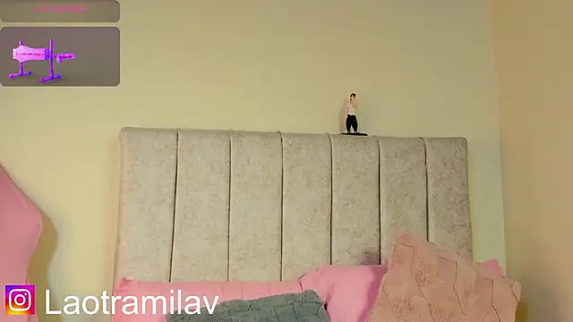 Pokój czatu na żywo – MilaVelour