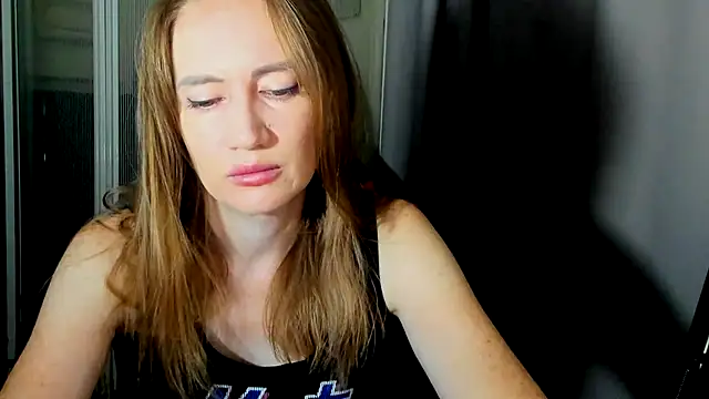 JessFoxxx's Live Chat Room