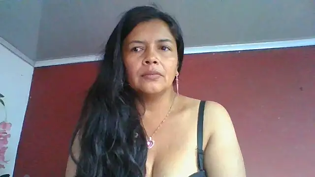 Živá chatovací místnost DianaOchoa_