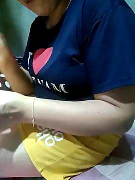 Phòng Chat Trực Tiếp jienrrr