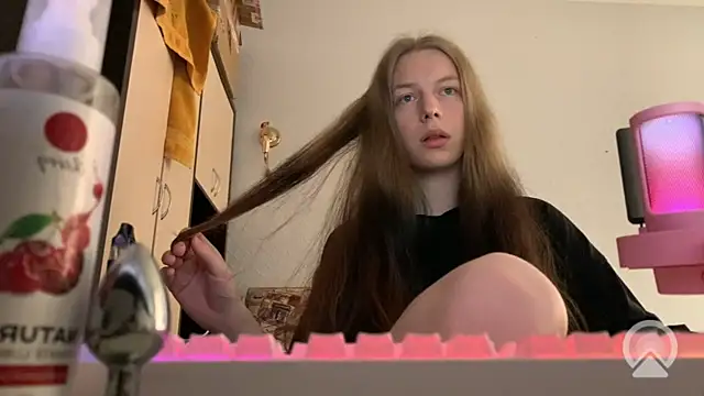 britneylovely's Live Sex Cam Show