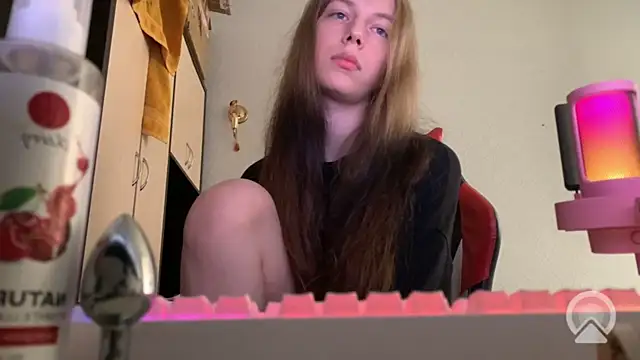 britneylovely's Live Sex Cam Show