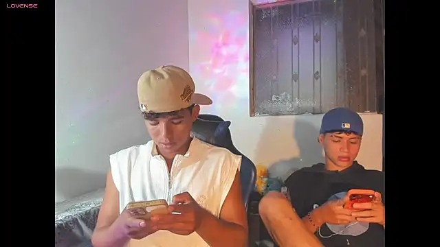 عرض كام Jostin18