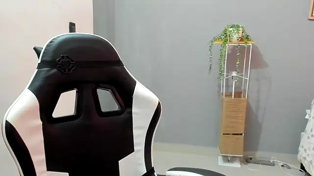 Živá chatovací místnost __Emma__11__Lecat_