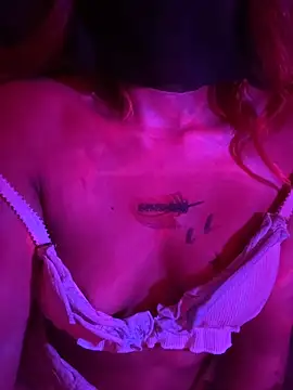MiNniE_666のライブチャットルーム