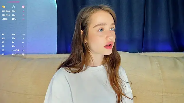lovelyalivia's Live Chat Room
